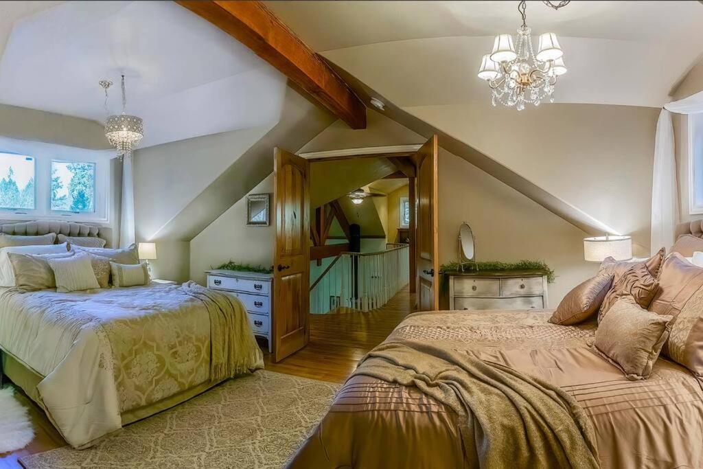 European Style Straw Bale Retreat Villa Ашленд Екстериор снимка